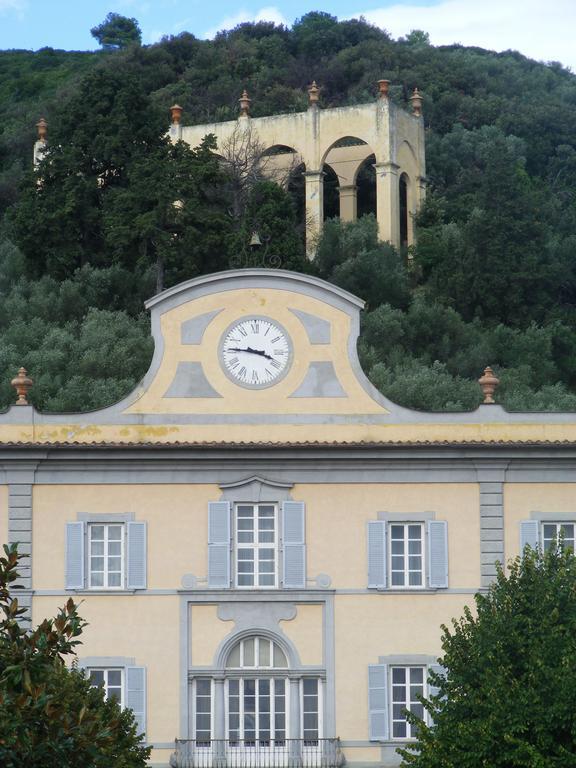 Отель Casa Marchi Баньи-ди-Лукка Экстерьер фото